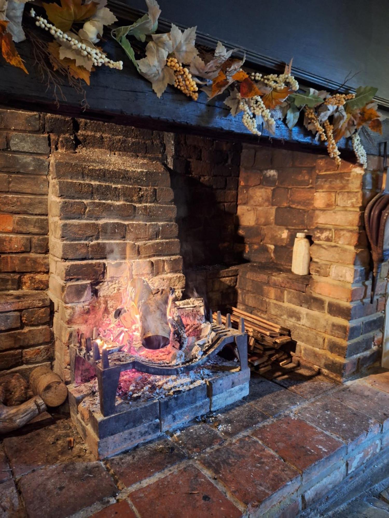 George & Dragon Country Pub & Hotel Wolverton Townsend Tadley Extérieur photo