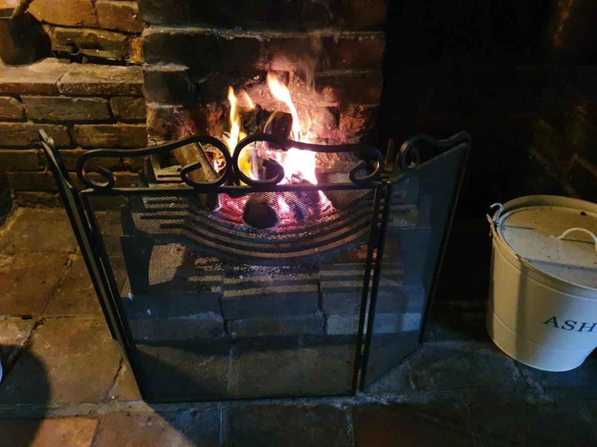 George & Dragon Country Pub & Hotel Wolverton Townsend Tadley Extérieur photo